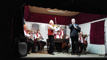 Nótaműsor Szolokmában - Erdély